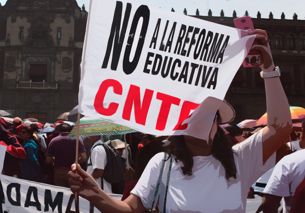 Protestan contra Reforma Educativa de Aurelio Nuño