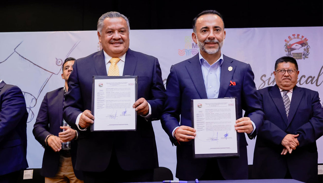 Fernando Flores firmó convenio con SUTEyM para beneficio de trabajadores de OPDAPAS y DIF de Metepec