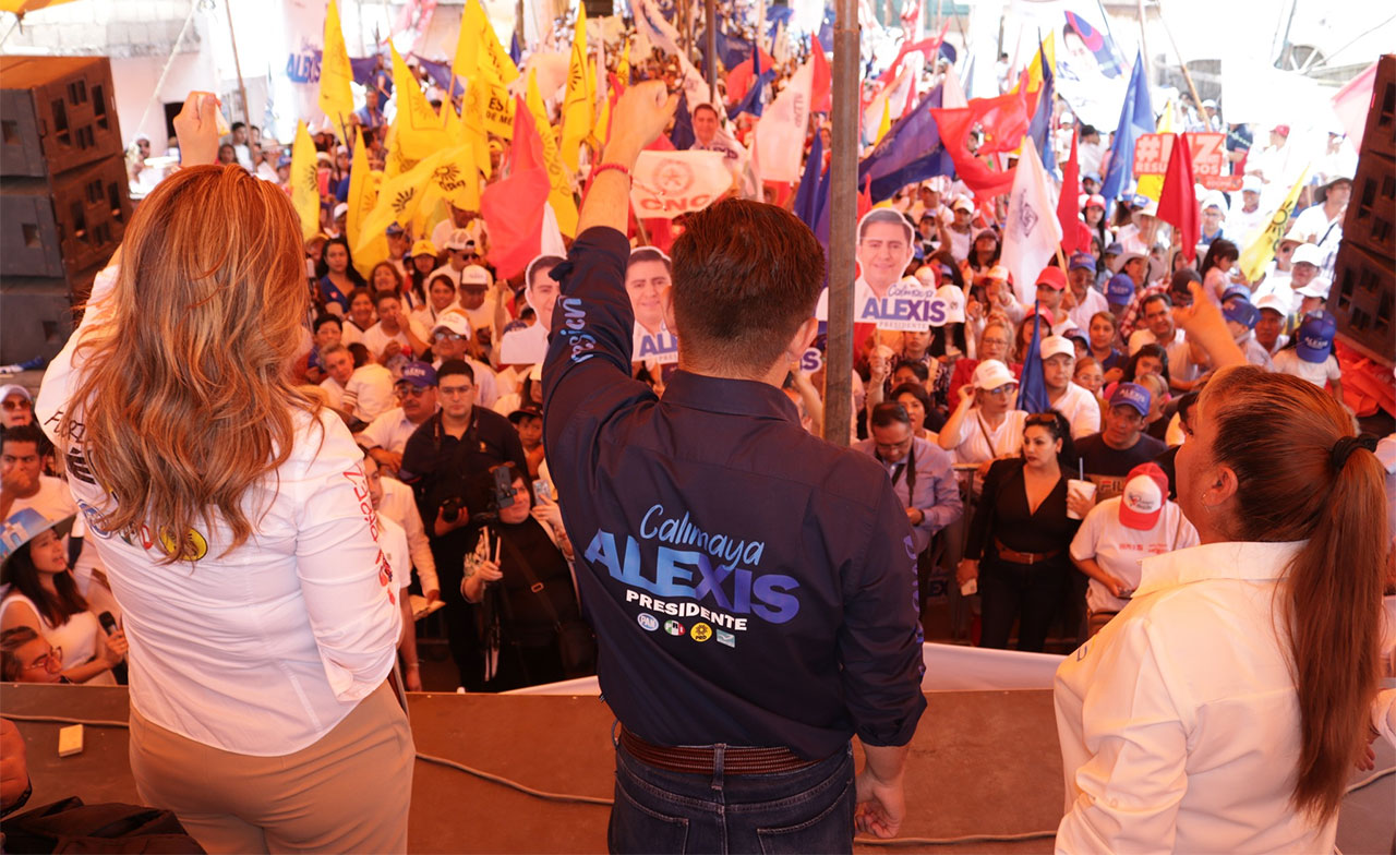 Alexis Garay cerró campaña en Calimaya