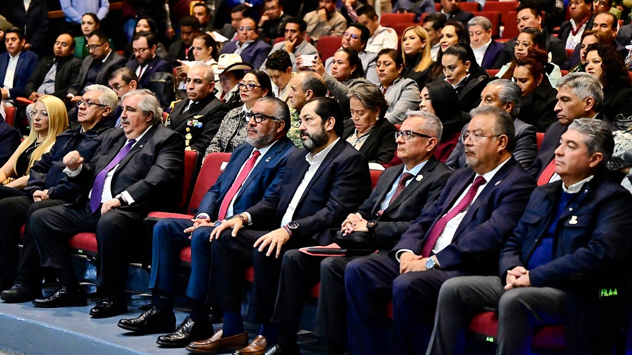 Delfina Gómez se reunió con alcaldes entrantes y todo su gabinete para fortalecer la transformación en la entidad