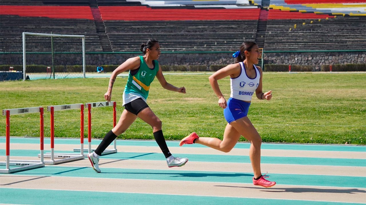 Atletas de la UAEMéx destacan en campeonato estatal de pista y campo