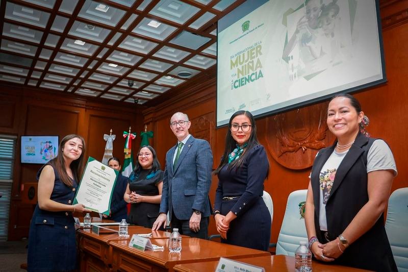 Ginarely Valencia Alcántara, Directora de Comunicación Universitaria, resaltó los logros alcanzados desde la creación del programa en 2022