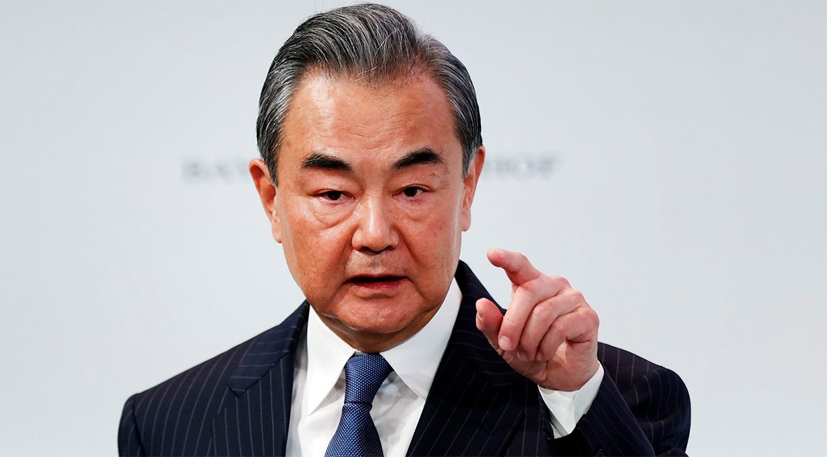 Wang Yi, Ministro de Asuntos Exteriores de China, manifiesta su desacuerdo con los aranceles de Trump